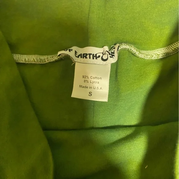 Of Earth & Salt Green Booty Shorts - Picture 3 of 4